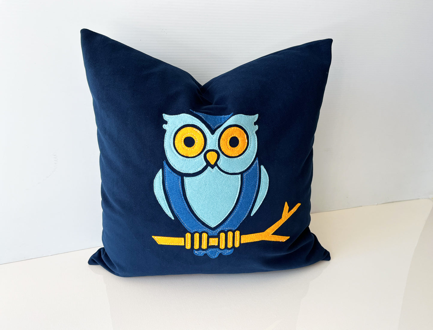 Wise Owl Decorative Pillow Cover
